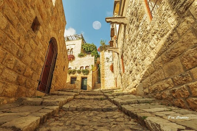 Beirut, Beiteddine & DeirElQamar Day Trip-With Lunch(4G on Board) - Lunch in Lebanon: Mezze First, Then a Real Main