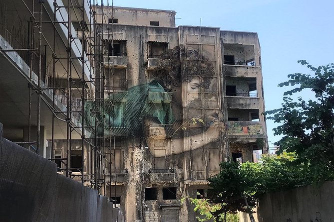 Beirut Full Day Walking Tour - SOLIDERE, Saifi Village, and the power of architecture in a contested city
