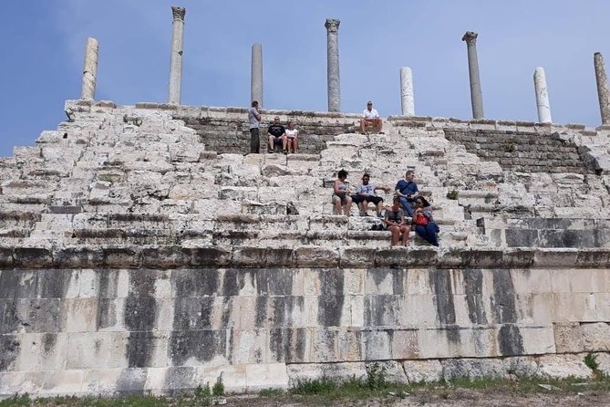 Beirut to Sidon, Tyre and Maghdouché: Daily Tours with Lunch - Tyre’s Al-Bass Archaeological Site: Roman scale and the drama of sarcophagi