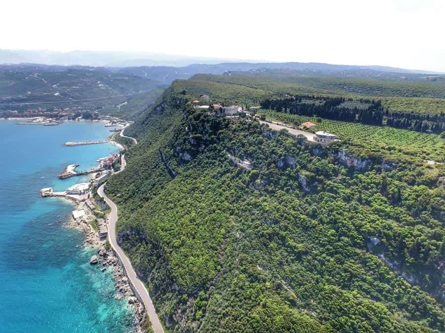 From Beirut: Jeita Grotto, Harissa & Byblos Private Day Tour - A 9 to 10 hour day that goes from limestone caves to sea views