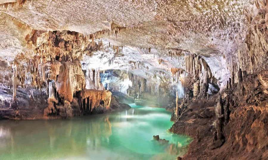 From Beirut: Jeita Grotto, Harissa & Byblos Private Day Tour - Annaya spiritual sites: Saint Charbel’s hermitage and Monastery of Saint Maroun option