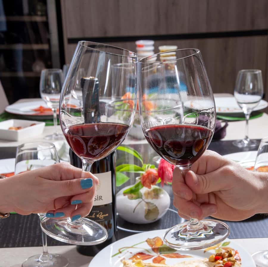 Lebanese wineries guided tour with tastings & lunch - Key things to know before you go