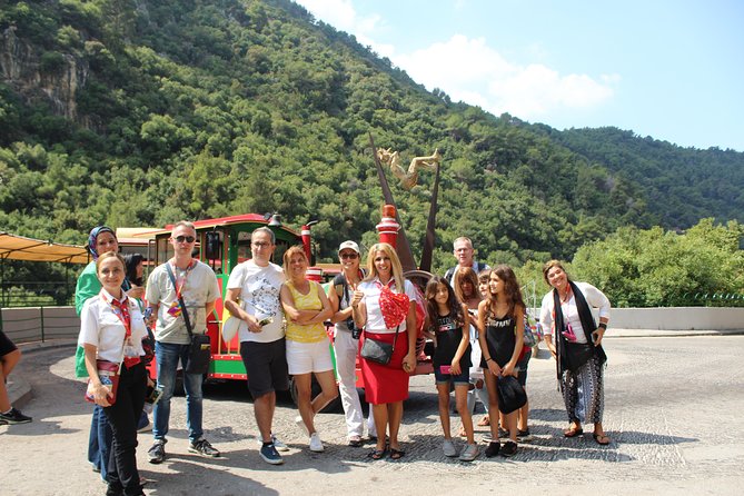 Lebanon Tour Jeita-Harissa & Byblos w/pickup,lunch,entries +guide - Three icons beyond Beirut, in one organized 7-hour loop