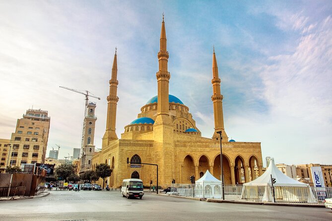 Private Beirut City Tour with Boat Ride at Raouche Rock - Martyrs Square and Mohammad Al-Amin Mosque, the downtown spiritual mix